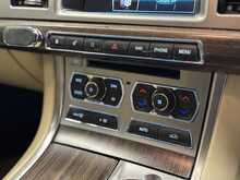 Jaguar XF d V6 Luxury 