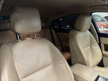 Jaguar XF d V6 Luxury 