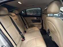 Jaguar XF d V6 Luxury 