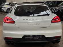 Porsche Panamera V8 GTS 