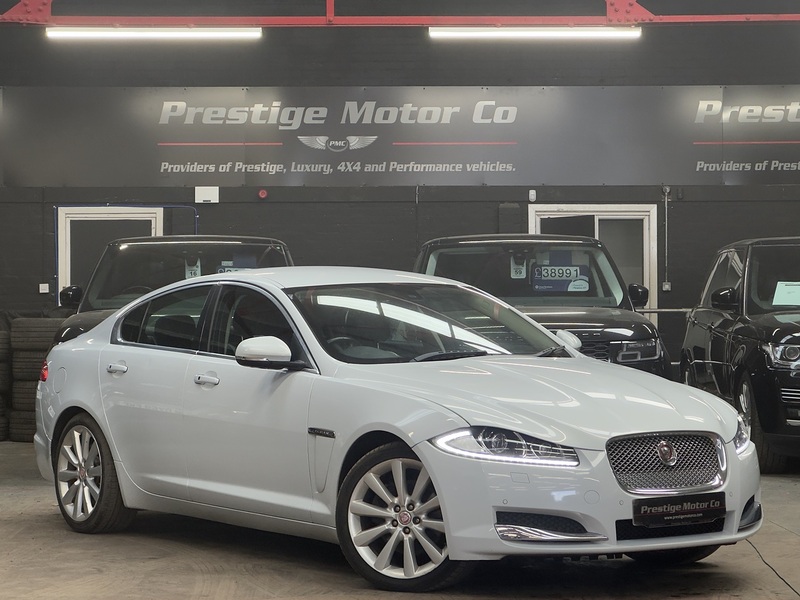 Jaguar XF d Portfolio - U721