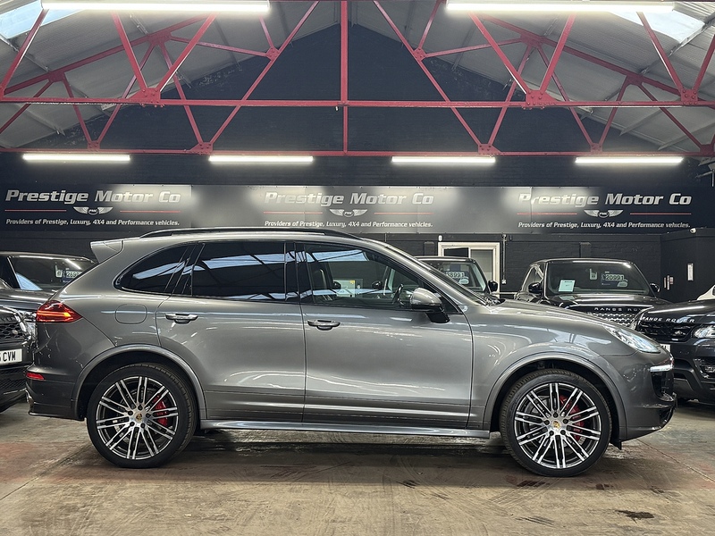 Porsche Cayenne TD V6 - U734