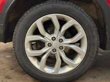 Land Rover Discovery Sport TD4 HSE 