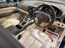 Porsche Cayenne h V6 S 