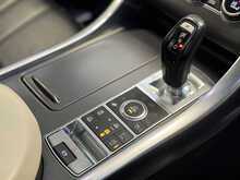 Land Rover Range Rover Sport SD V6 HSE Dynamic 