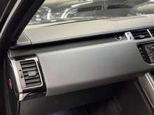 Land Rover Range Rover Sport SD V6 HSE Dynamic 