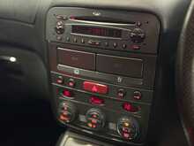 Alfa Romeo GT JTDM Cloverleaf 