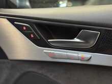Audi S8 TFSI V8 