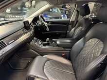 Audi S8 TFSI V8 