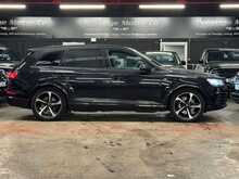 Audi Q7 TDI V6 Black Edition 