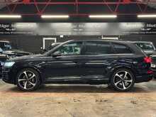 Audi Q7 TDI V6 Black Edition 