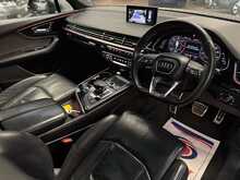 Audi Q7 TDI V6 Black Edition 