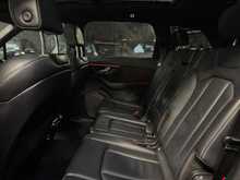 Audi Q7 TDI V6 Black Edition 