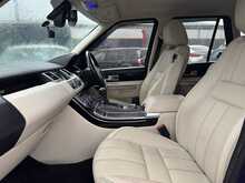Land Rover Range Rover Sport TD V6 HSE 