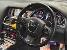 Audi Q7 TDI V6 S line 