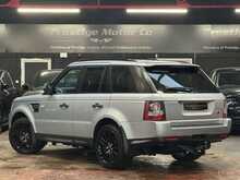 Land Rover Range Rover Sport TD V6 HSE 