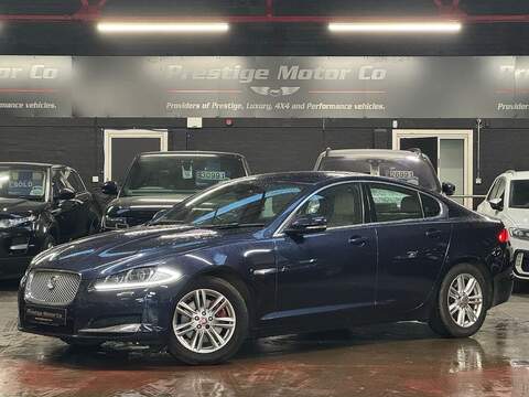 Jaguar XF 3.0d V6 Luxury Saloon 4dr Diesel Auto Euro 5 (240 ps)