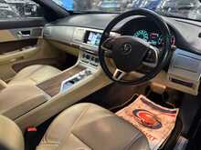 Jaguar XF d Luxury 