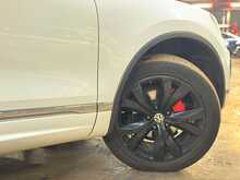 Volkswagen Touareg TDI V6 BlueMotion Tech R-Line 
