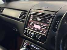 Volkswagen Touareg TDI V6 BlueMotion Tech R-Line 