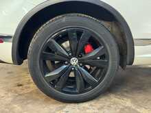 Volkswagen Touareg TDI V6 BlueMotion Tech R-Line 