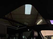 Volkswagen Touareg TDI V6 BlueMotion Tech R-Line 