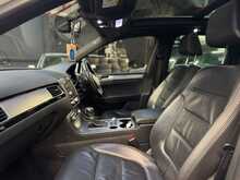 Volkswagen Touareg TDI V6 BlueMotion Tech R-Line 