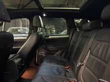 Volkswagen Touareg TDI V6 BlueMotion Tech R-Line 