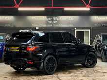 Land Rover Range Rover Sport SD V6 HSE 