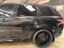 Land Rover Range Rover Sport SD V6 HSE 