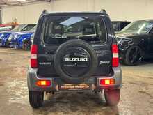 Suzuki Jimny SZ4 