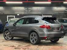Porsche Cayenne TD V8 S 