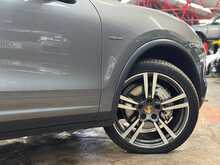 Porsche Cayenne TD V8 S 