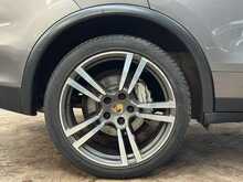 Porsche Cayenne TD V8 S 