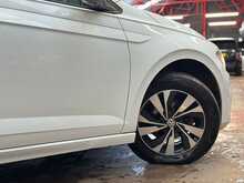 Volkswagen Polo TSI SE 