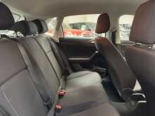 Volkswagen Polo TSI SE 