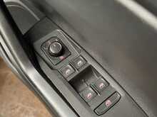 Volkswagen Polo TSI SE 