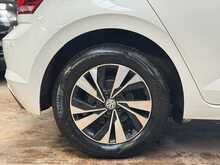 Volkswagen Polo TSI SE 