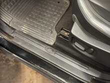 Land Rover Discovery 4 SD V6 HSE Luxury 