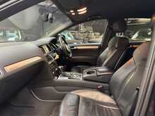 Audi Q7 TDI V6 S line 