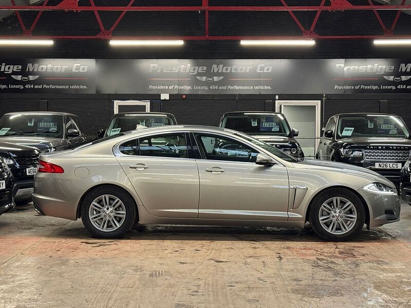 Jaguar XF d V6 Luxury - U873