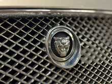 Jaguar XF d V6 Luxury 