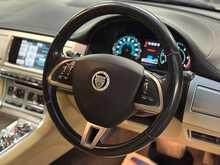 Jaguar XF d V6 Luxury 