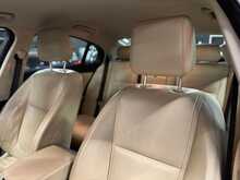 Jaguar XF d V6 Luxury 