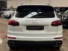 Porsche Cayenne V6 