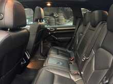 Porsche Cayenne V6 