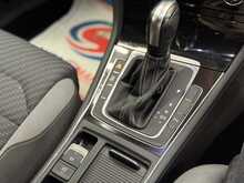 Volkswagen Golf TDI R-Line 