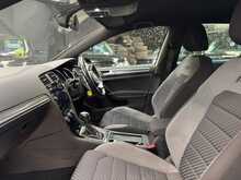 Volkswagen Golf TDI R-Line 