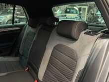 Volkswagen Golf TDI R-Line 