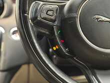 Jaguar XJ d V6 Portfolio 